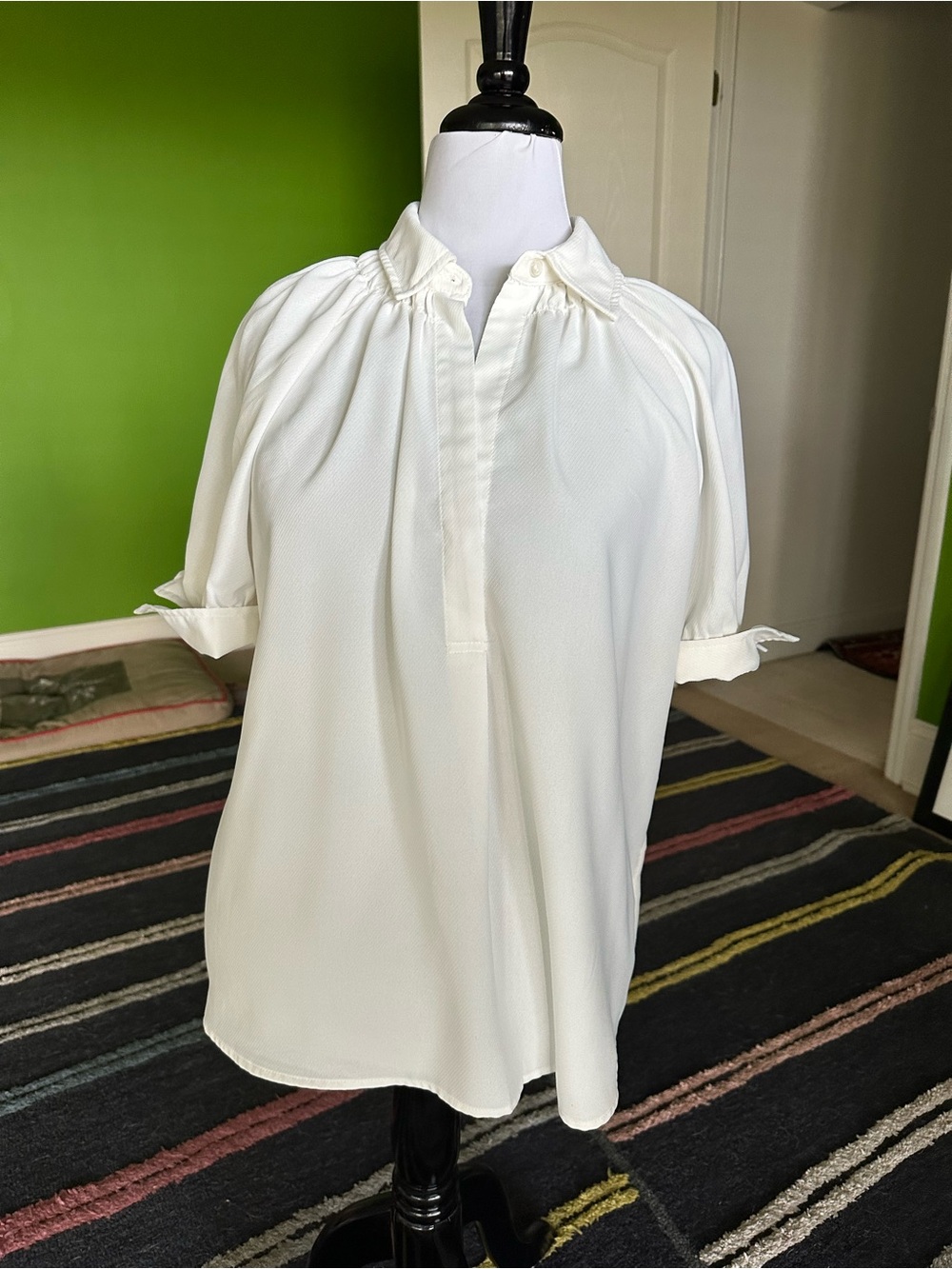 Max Studio London 1X Bubble Sleeve Cuffed Blouse